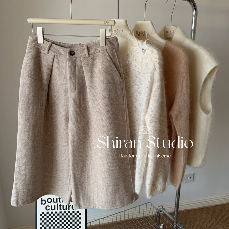 Simple Double-Sided Woolen Cropped Pants, Straight Wide-Leg Casual Pants for Women, High-Waisted, Slimming, Versatile for Autumn and Winter Simple Double-Sided Woolen Cropped Pants, Straight Wide-Leg Casual Pants for Women, High-Waisted, Slimming, Versatile for Autumn and Winter