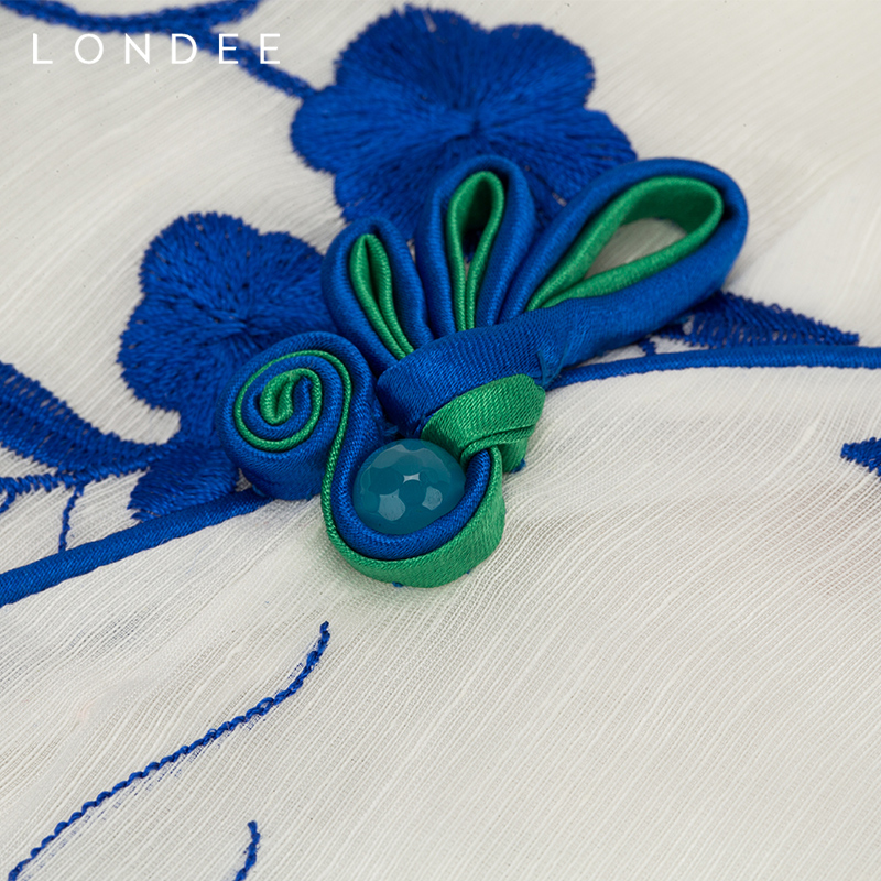 Londee/龙笛 Blue and white comfortable top, cheongsam Londee/龙笛 Blue and white comfortable top, cheongsam