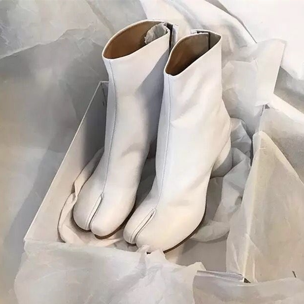 Net red burst style~white booties women's spring and Autumn single boots split-toed boots Thick heel high heel personality leather niche trotter boots