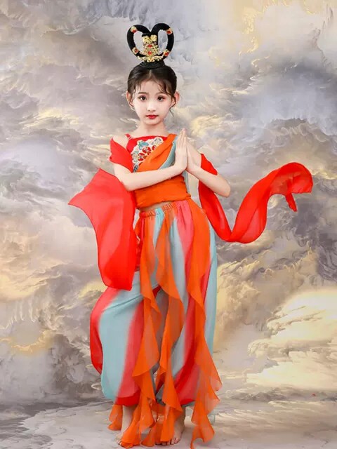 亲亲女孩演出服