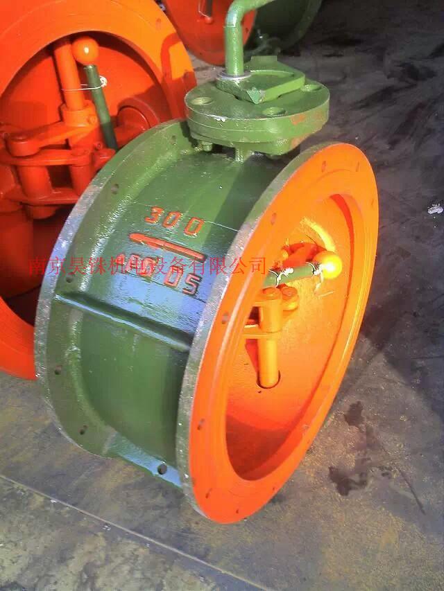 Special manual closed valve for single-connected person protection