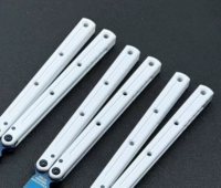 Зимняя ограниченная белая ручка, синяя голова, квадратная голова [подделка]