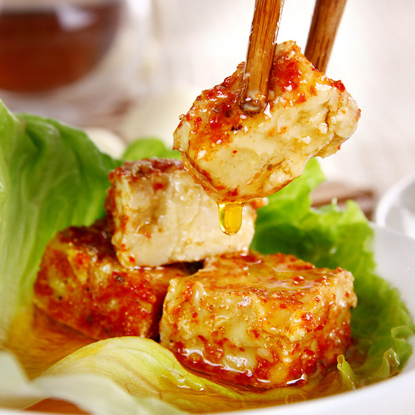 茶油浸制 友泉 茶油腐乳 300g*2瓶 天猫优惠券折后¥14.9包邮(¥29.9-20) 茶油浸制 友泉 茶油腐乳 300g*2瓶 天猫优惠券折后¥14.9包邮(¥29.9-20)