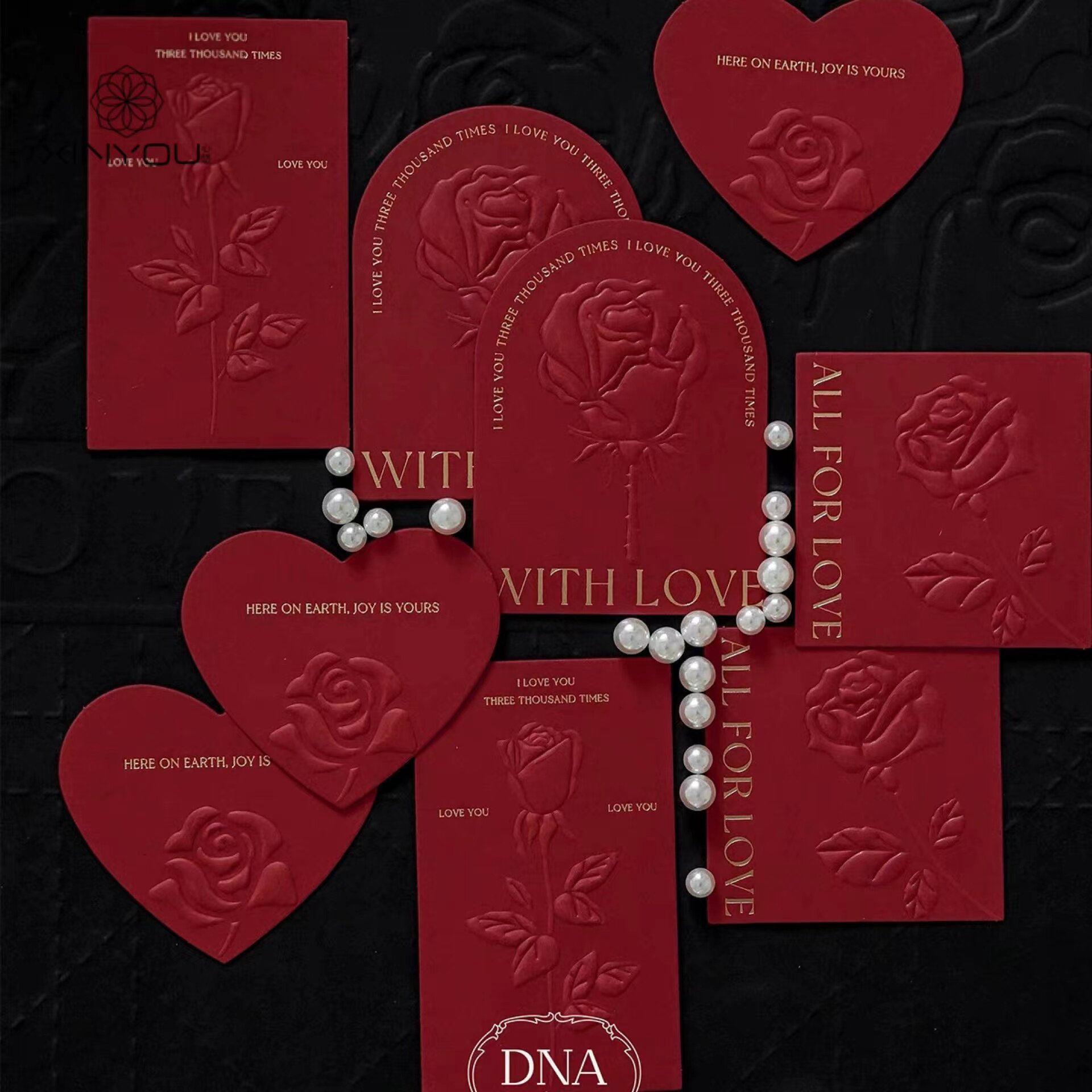 剪紙#對稱#冬季節慶雪花片、雪人、薑餅人的形狀，最適合用來玩剪紙了，今天我想要畫幾張讓利亞剪，正好發現這個網站，提供20種剪紙模板，免費下載，好適合現在玩喔！  剪紙模板下載點: https://reurl.cc/Rbg6W9, image size:1920x1920