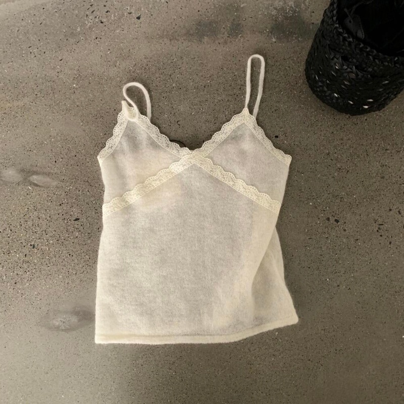 Gentle and High-End Lace-Trimmed Knitted Camisole for Women, New Autumn Style, Can Be Worn as an Inner Layer or Outerwear, Sleeveless Top Gentle and High-End Lace-Trimmed Knitted Camisole for Women, New Autumn Style, Can Be Worn as an Inner Layer or Outerwear, Sleeveless Top