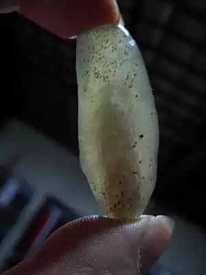 Gobi agate raw stone shape agate silver agate carving material sugar heart agate original stone pendant