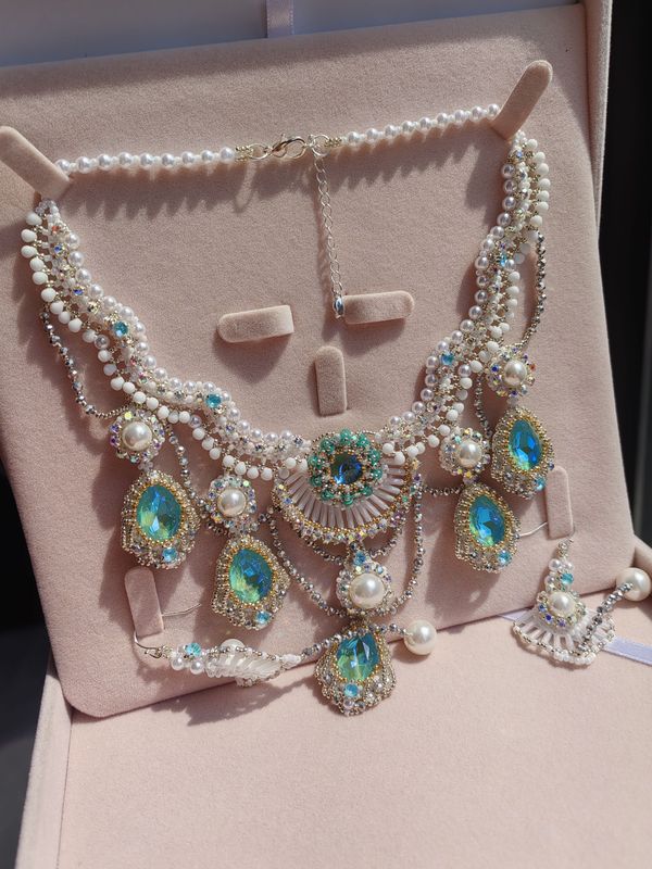 Neon Dance Original Handmade Beaded and Rhinestone Material Kit Romantic Fresh Elegant Hanfu Accessory Necklace