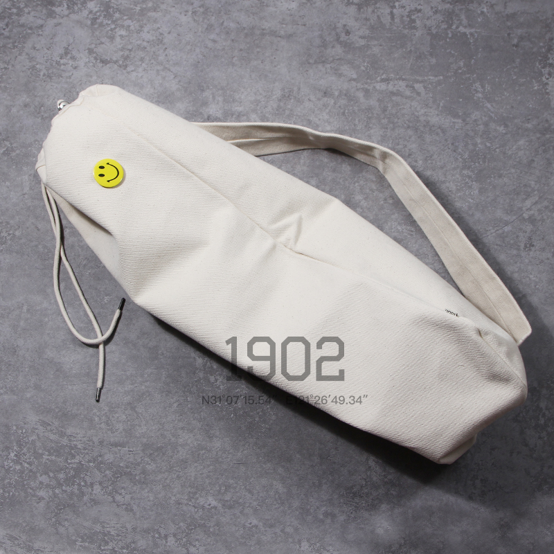 1902 Shanghai double rocker road punching bag thick canvas solid color oblique drawstring storage backpack professional skateboard bag