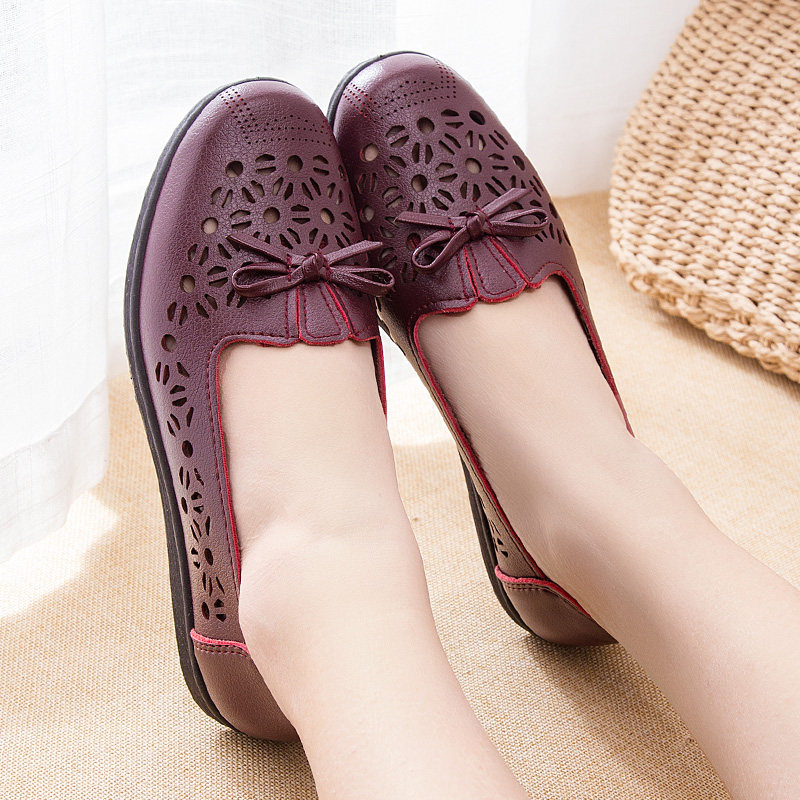 Hollowed-out Mom Shoes Summer New Breathable Soft Bottom Middle Aged Women Shoes Comfort Non-slip Old Shoes Grandma Shoes-Taobao