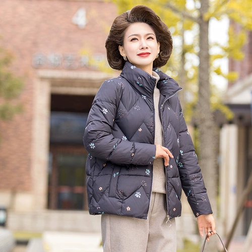 Пуховик для матери, куртка, демисезонный комплект, коллекция 2022, в западном стиле, для среднего возраста, подходит для подростков