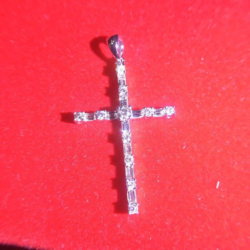 JH Jewelry 18K Platinum Diamond Pendant Classic Ladies Cross Stair Square Diamond Necklace Chain Pendant