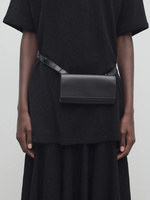 Japanese buyers purchase the row 25SS W1747L42BAG Belt Flap versatile bag