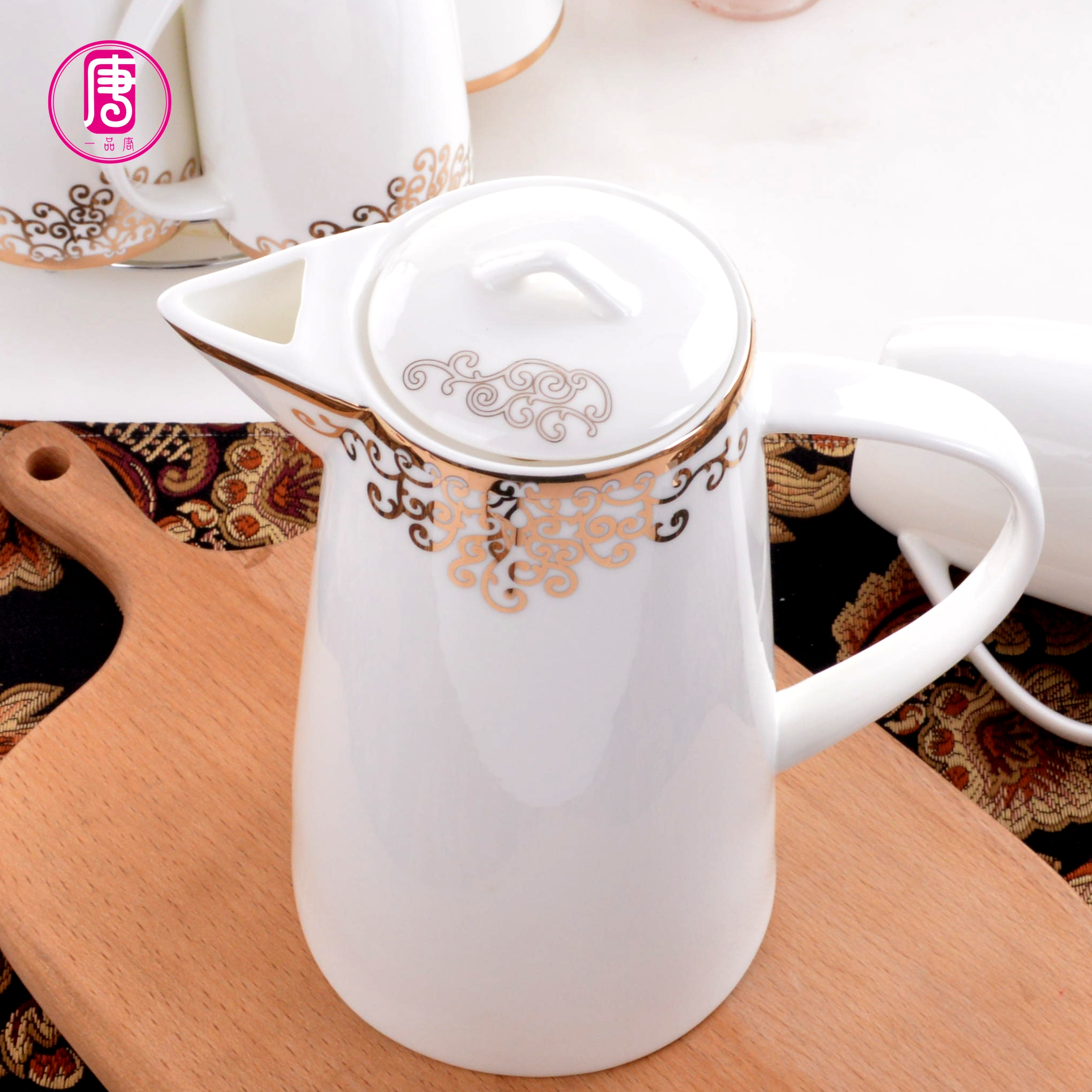 Yipin tang home ipads porcelain teapot cold European ceramic kettle European - style up phnom penh cold move with water kettle