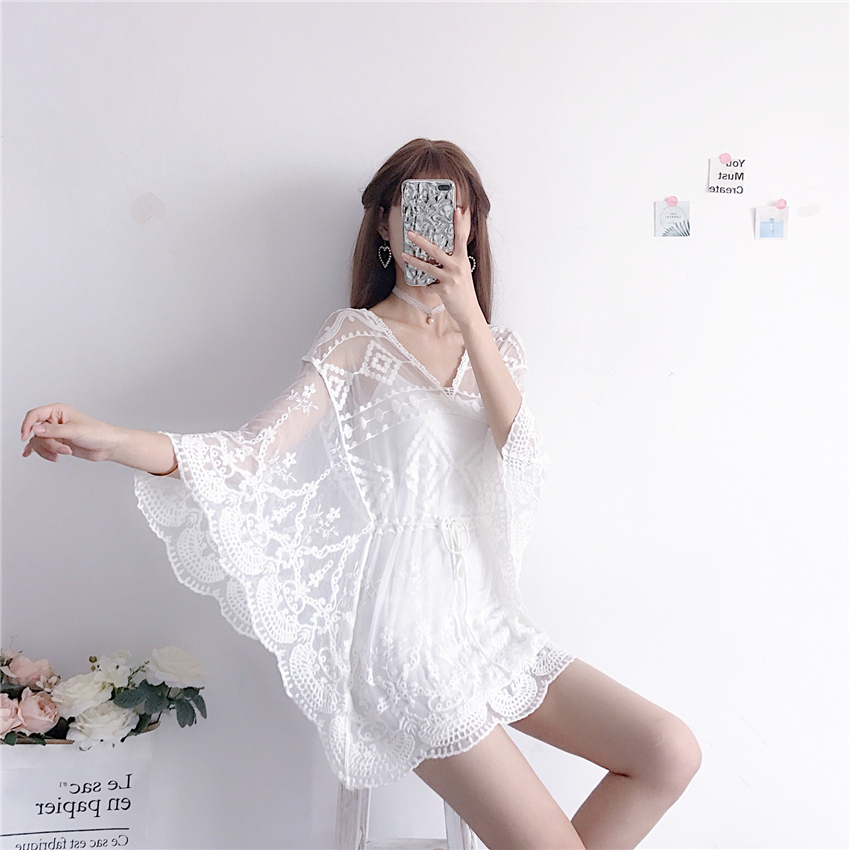 Mùa hè mới 2018 của phụ nữ phiên bản Hàn Quốc của áo voan thêu ren voan ren tay áo cánh dơi áo ký giả nữ