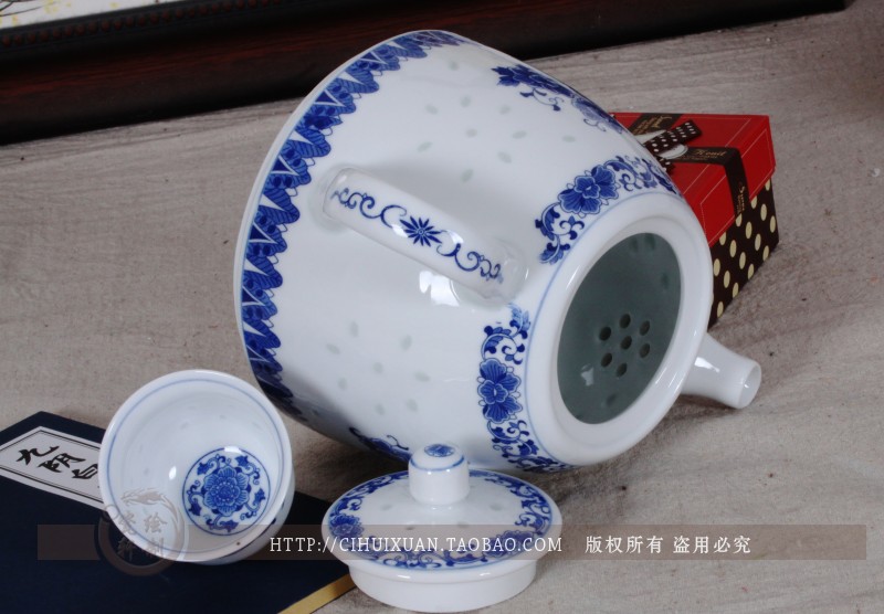 Jingdezhen porcelain cool and exquisite porcelain teapot household treasure GaiHu teahouse cool big teapot high - capacity ceramic kettle