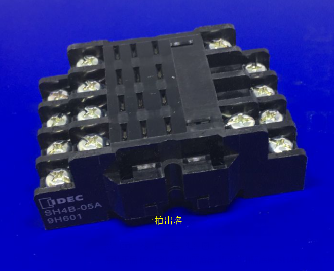 IDEC original Izumi SH4B-05B relay base Power relay base 14-hole socket A