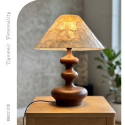 French-Style Vintage Shell Table Lamp with a High-End Feel, Shell Lampshade, Mid-Century Style Rubberwood Bedroom Bedside Table Lamp