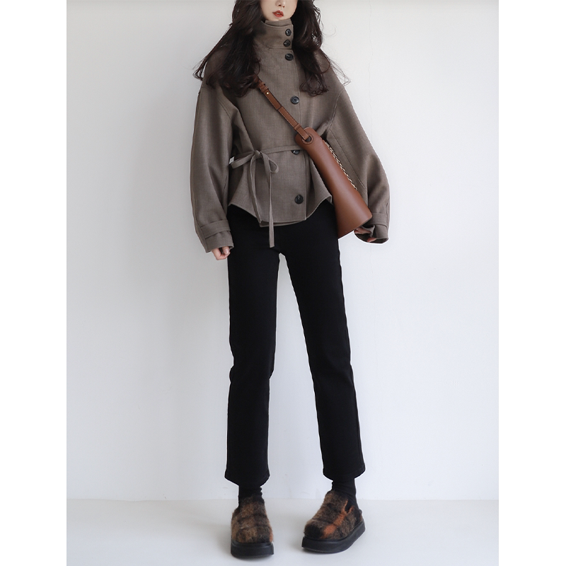 Jingfen A pair of all-match trousers that accompany you as the sun rises and the moon sets Slim fit nine-point high-waisted straight-leg loose jeans