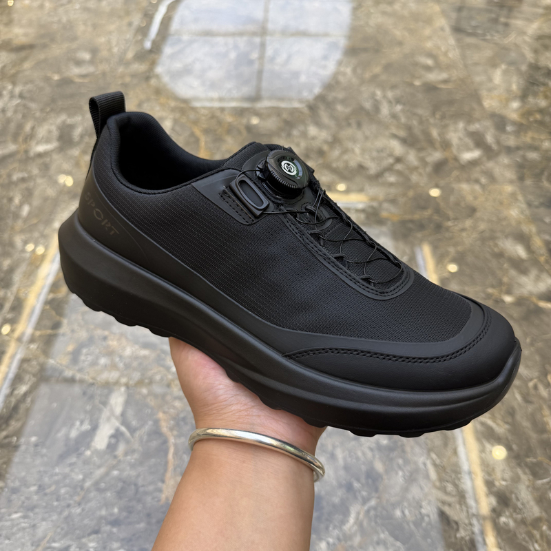【In Stock】Men's Casual Shoes Versatile Outdoor Hiking Shoes Lightweight Sneakers Non-Slip Comfortable Men's Shoes 【In Stock】Men's Casual Shoes Versatile Outdoor Hiking Shoes Lightweight Sneakers Non-Slip Comfortable Men's Shoes