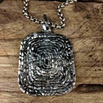 Original 999 Silver Hand Personality Atmospheric Features Small Texture Pending Necklace