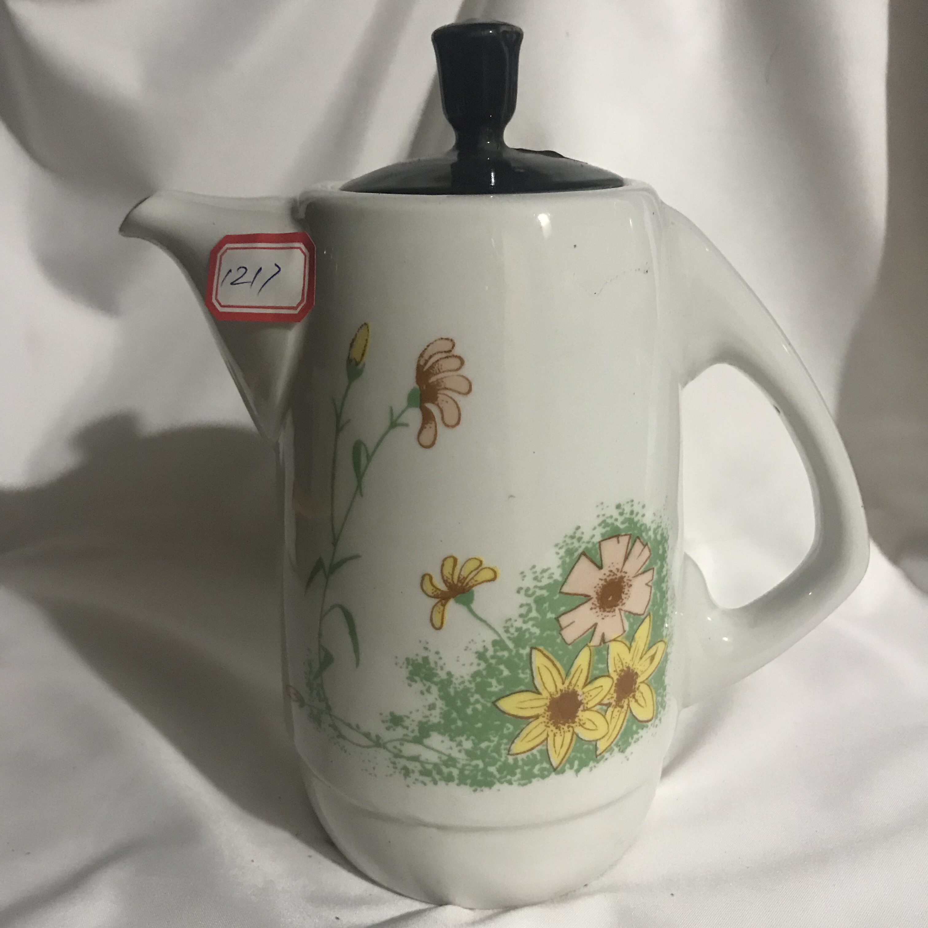 Old teapot rear with cover lighthouse plate Cigarette Porcelain Factory 1217 Unused product 2 Gay Elects 1