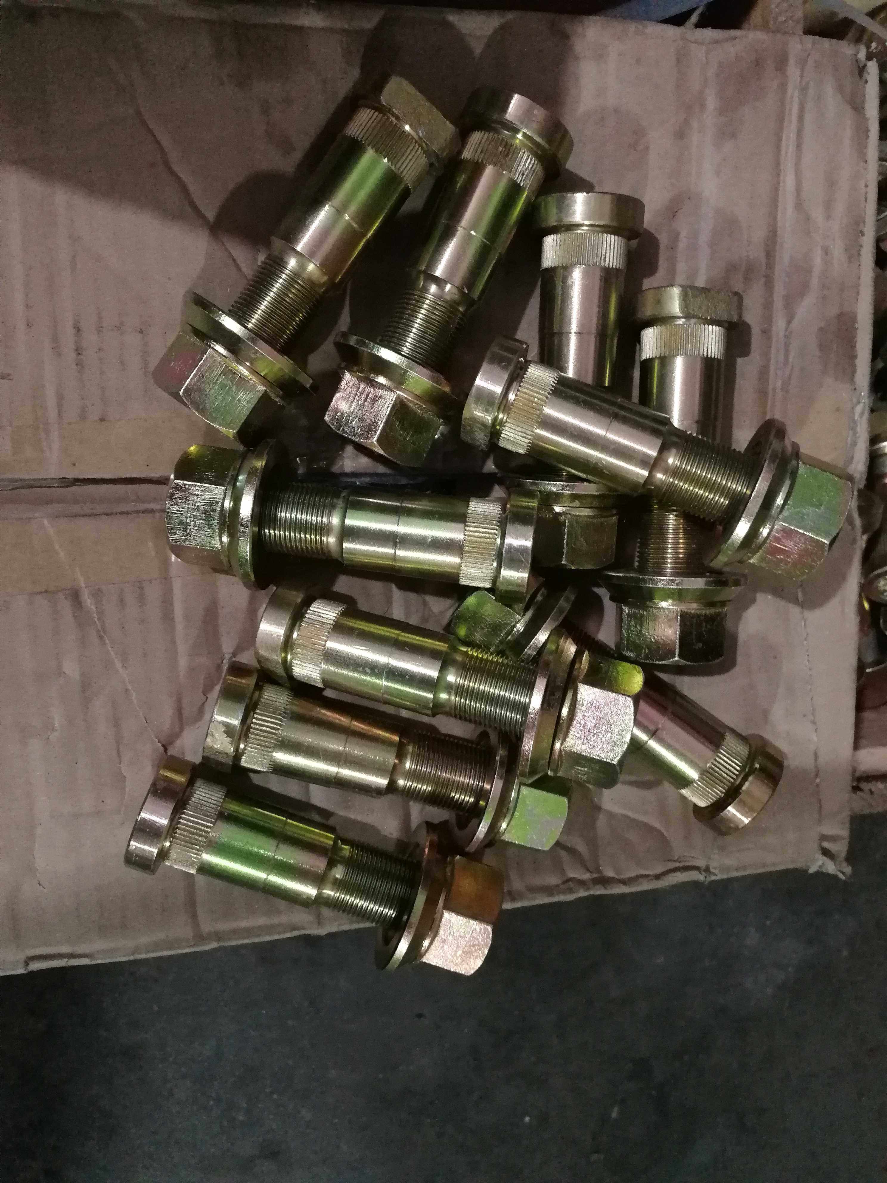 XCMG crane accessories Meichi bridge tire screw single price