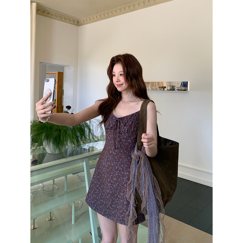 Even Yiwen【Flower Mist】Korean-Style High-Fashion Purple Floral Waist-Cinching Spaghetti Strap Short Dress Vacation Dress Even Yiwen【Flower Mist】Korean-Style High-Fashion Purple Floral Waist-Cinching Spaghetti Strap Short Dress Vacation Dress