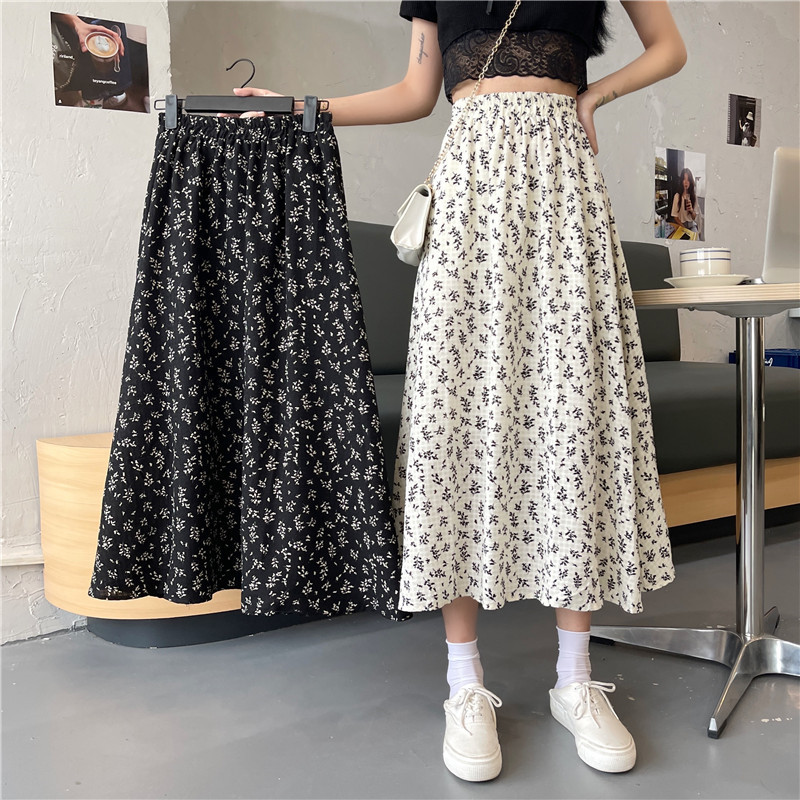 French Floral Midi Skirt Summer 2025 New High-Waisted Slimming Plus Size Mid-Length Drapey Retro Flared A-Line Skirt