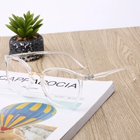 Прозрачная кадр