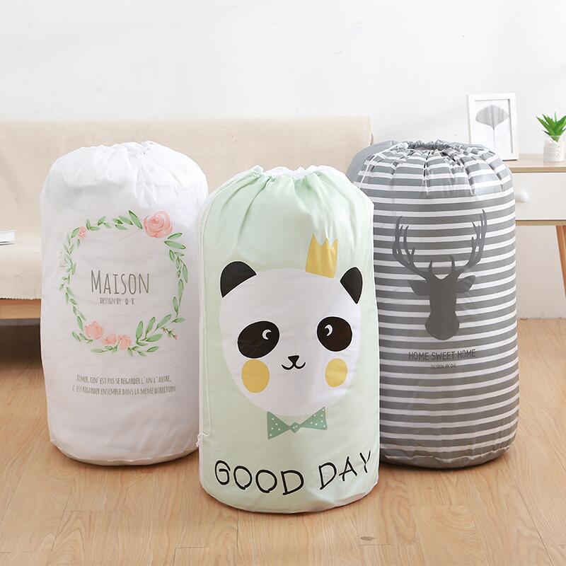 Cotton is packed with bags to clean up Big Mac clothes cotton is big bags of giant energy loading household clothes packing bags