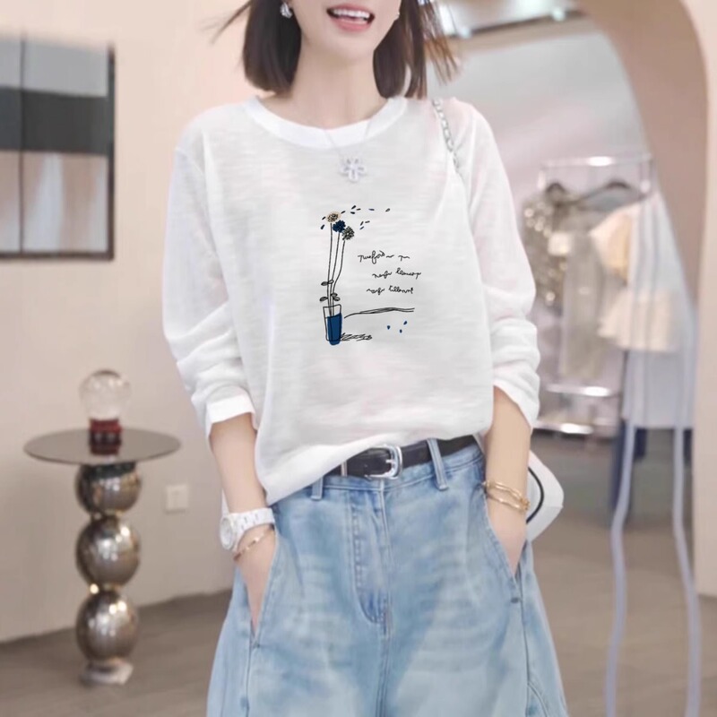 White Long-Sleeve Sun Protection Cover-Up T-Shirt for Women, 2026 Summer New Popular High-End European Style Thin Breathable Top White Long-Sleeve Sun Protection Cover-Up T-Shirt for Women, 2026 Summer New Popular High-End European Style Thin Breathable Top
