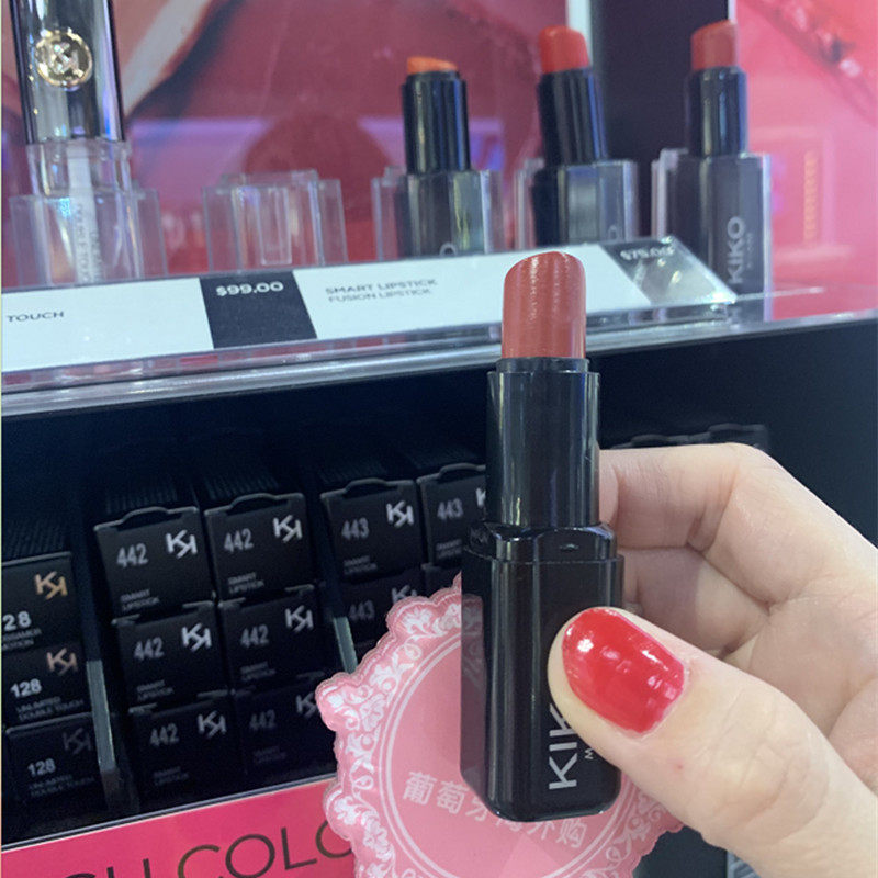 Spot KIKO4 Department cream nourishing mouth red 407432435 student fish Ji Eating a native color bean paste lipstick
