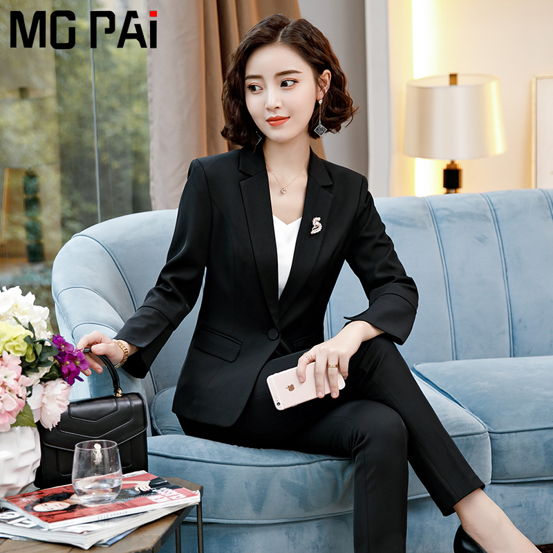 Tailleur femme - Ref 3244729 Image 4