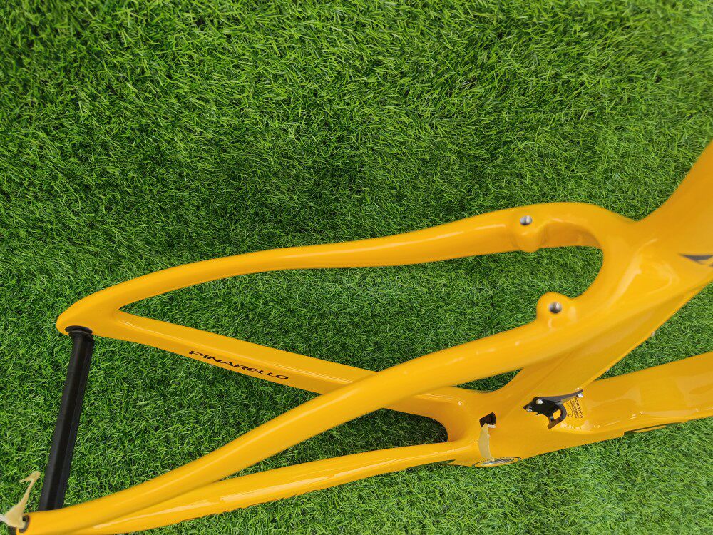 Carbon fiber road car frame Carbon fiber ring frame F10F12 F road frame S5 frame