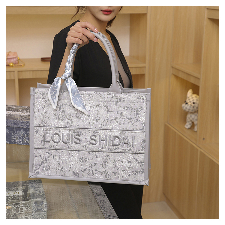 Premium for Women 2024 New Fashionable Large Capacity Single Shoulder Underarm , Hundred Step Handheld Commuter Tote_voghion.com