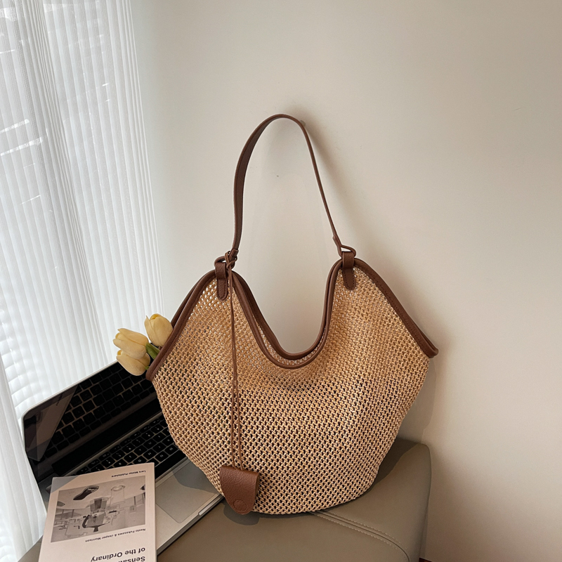 French Woven Bag for Women 2026 New Fashion Large-Capacity Straw Tote Bag Versatile Shoulder Underarm Handbag