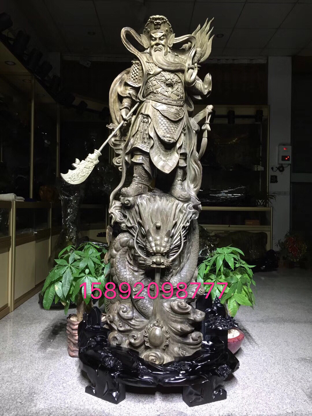 Golden Silk Nanmu Wood Carving Small Leaf Zhen Nangguan Public Swing Piece Umu Animal Handicraft Figure Sinyin Wood Root Carving-Taobao