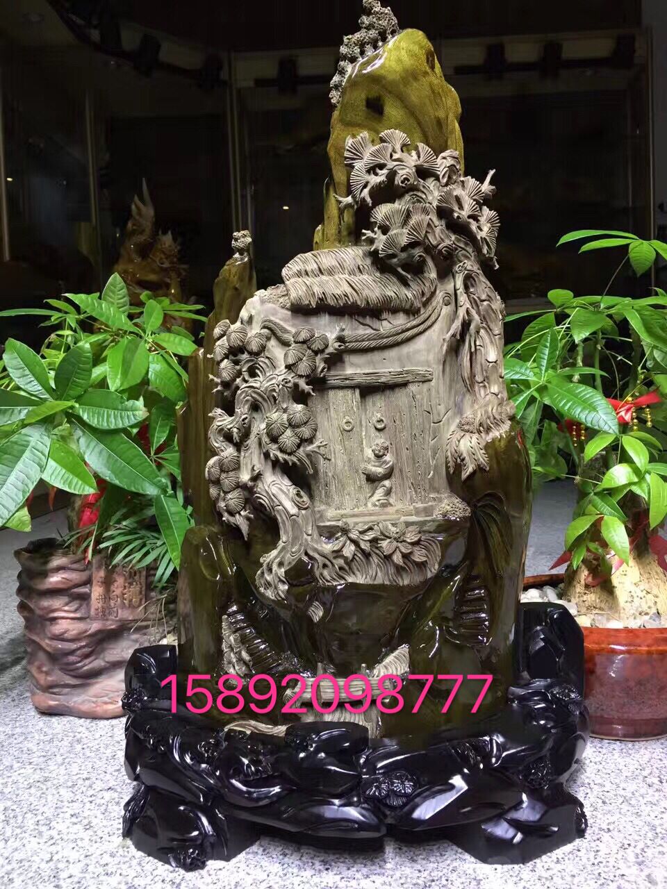 Jinsi Nan wood carving small leaf Zhen Nan leisure farm decoration ebony animal craft gift decoration character gloomy wood root carving