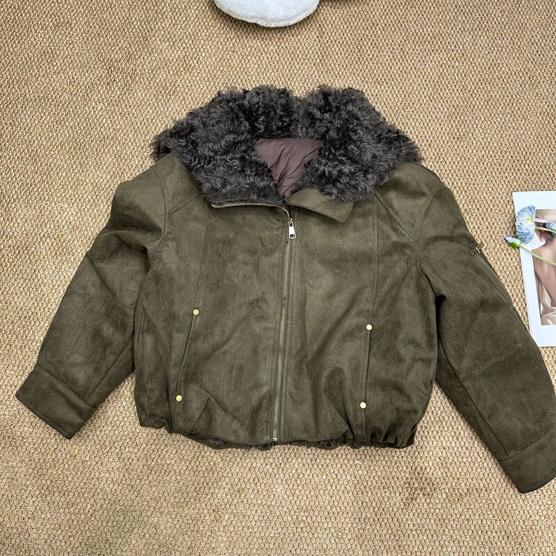 Korean Style Age-Reducing Light Luxury Lamb Wool Collar down Jacket for Women 2025 Winter Loose Slimming White Duck down Suede Coat Korean Style Age-Reducing Light Luxury Lamb Wool Collar down Jacket for Women 2025 Winter Loose Slimming White Duck down Suede Coat
