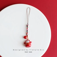 Счастливая кошка