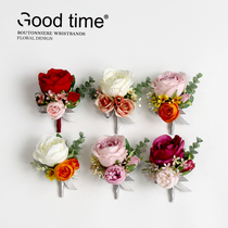 Golden fruit rose corsage wrist flower Grooms parents lapel flower Bridesmaid sister hand flower Wedding opening ceremony photography