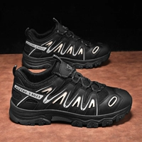 Черный (модная модель)