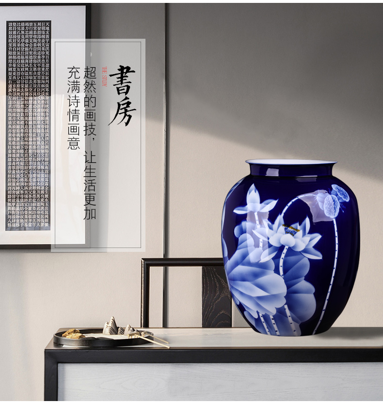 Jingdezhen ceramics famous hand - made furnishing articles sitting room blue and white porcelain vase flower arranging antique Chinese style household ornaments