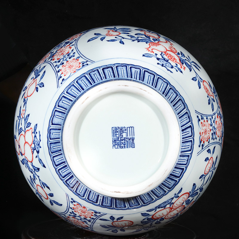 Jingdezhen ceramics imitation qianlong archaize of blue and white porcelain vases, flower arranging new Chinese style living room TV ark, furnishing articles