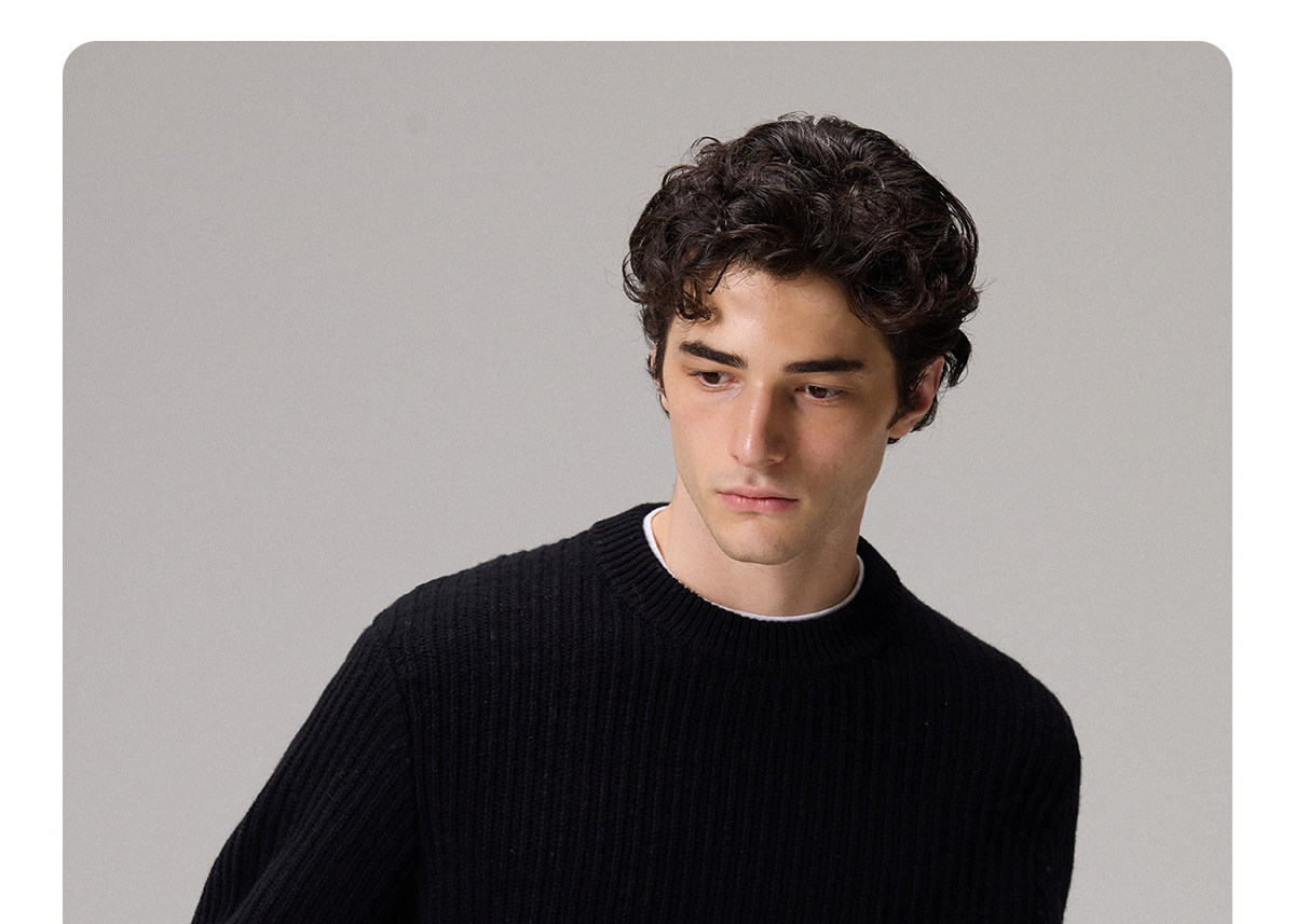 CULTUM 600g Chunky Knit Crewneck Sweater