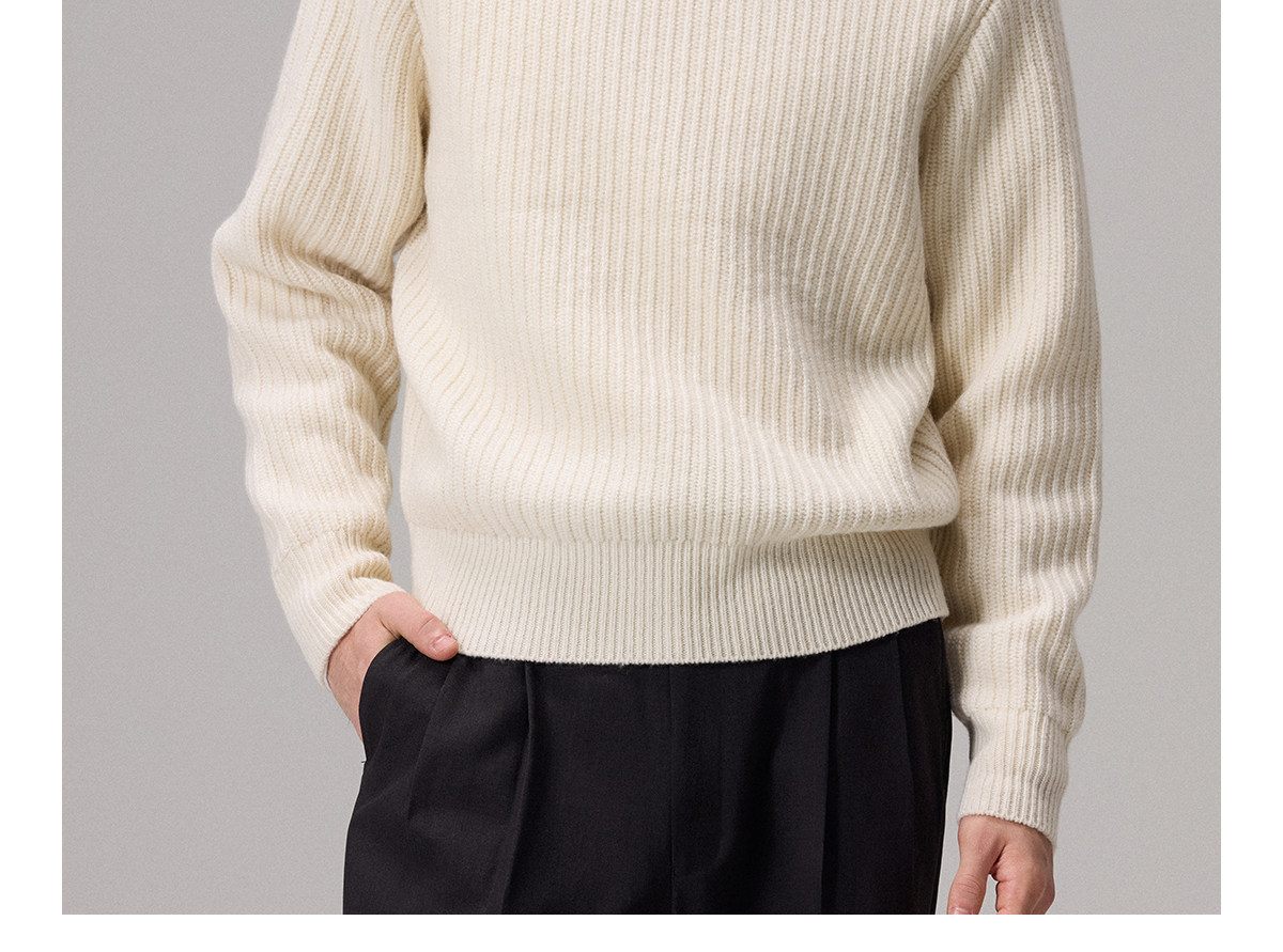 CULTUM 600g Chunky Knit Crewneck Sweater