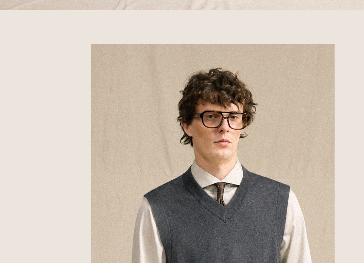 CULTUM V-Neck Knit Sweater Vest