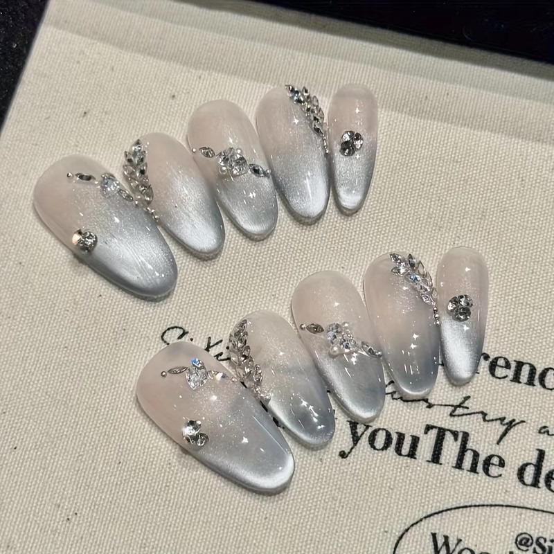Purely Handmade Wearable Nails, Silver-Gray Gradient, Decorated with Sparkling Rhinestones, French-Style Finished Nail Art Purely Handmade Wearable Nails, Silver-Gray Gradient, Decorated with Sparkling Rhinestones, French-Style Finished Nail Art