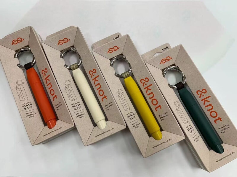 In-Stock Japan Uni Mitsubishi Uni&Knot Outdoor Portable Hanging Ring Mini Retractable Ballpoint Pen with Replaceable Refills
