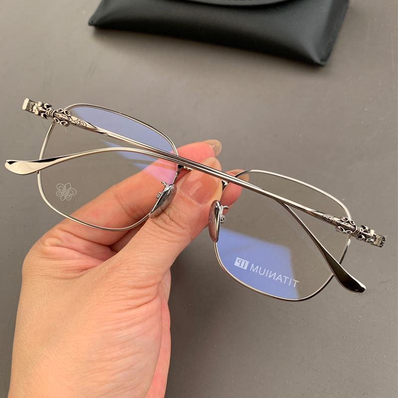 New Glasses Frame, Pure Titanium, Ultra-Light, Square, Versatile, Full Frame, Trendy Gold-Rimmed, Suitable for Large Faces, Unisex, Students, Myopia, Non-Prescription New Glasses Frame, Pure Titanium, Ultra-Light, Square, Versatile, Full Frame, Trendy Gold-Rimmed, Suitable for Large Faces, Unisex, Students, Myopia, Non-Prescription